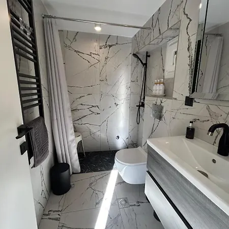 Nest By Oikies Lejlighed *